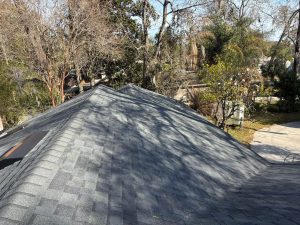 Owens Corning Duration Estate Gray shingle roof installation in Atlantic Beach Florida.